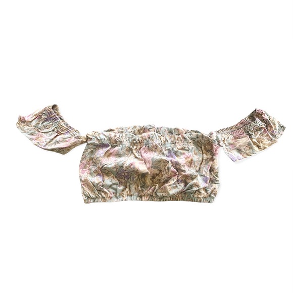 🌸New🌸 Urban Renewal Recycled Floral Off-the-shoulder Crop top M/L - Picture 2 of 9